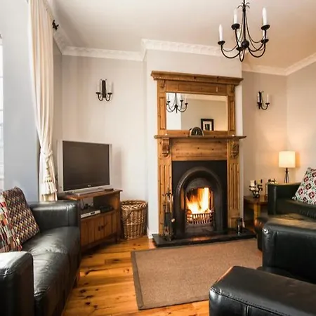 Superior 4 Bed House In Donegal .
